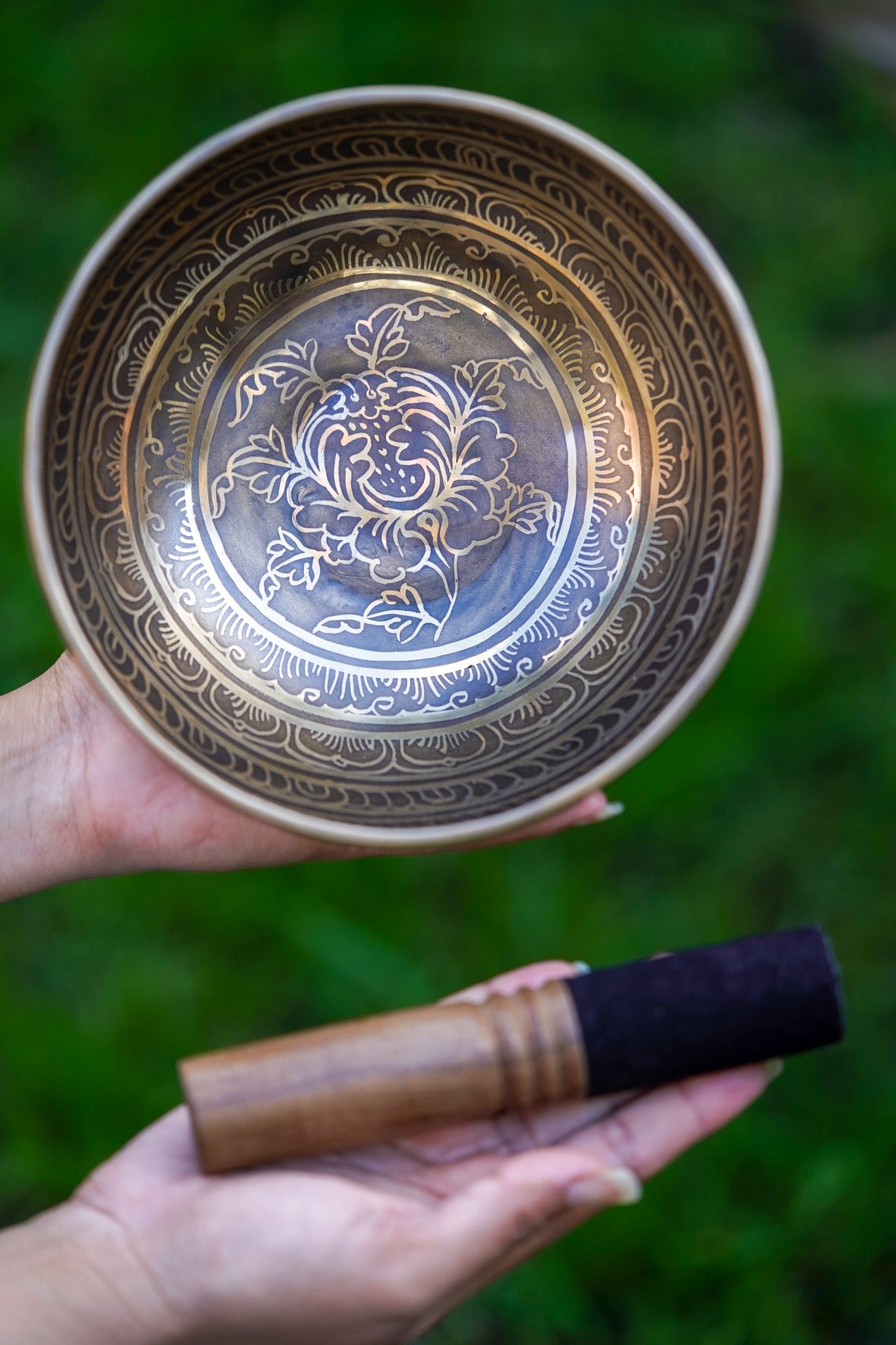 Lotus Flower Singing Bowl - Image 3