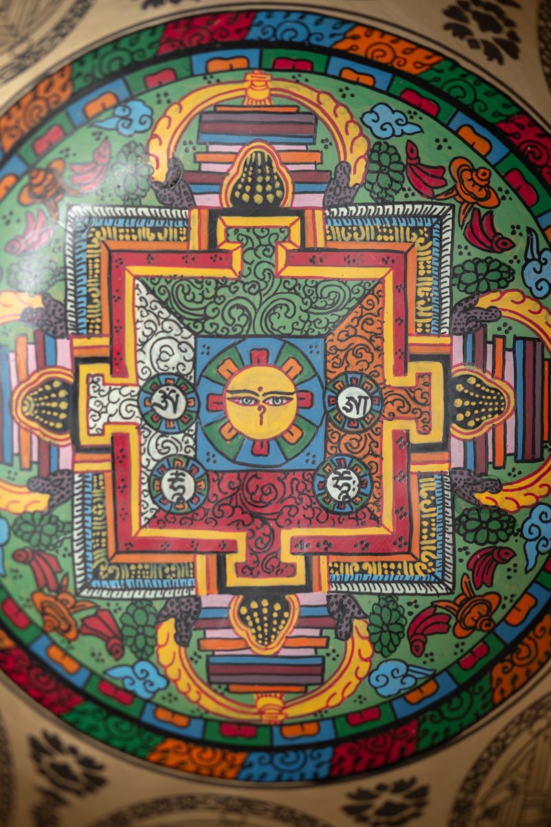 Mandala Wisdom Eyes Singing Bowl – Third Eye & Sacral Chakra - Image 4