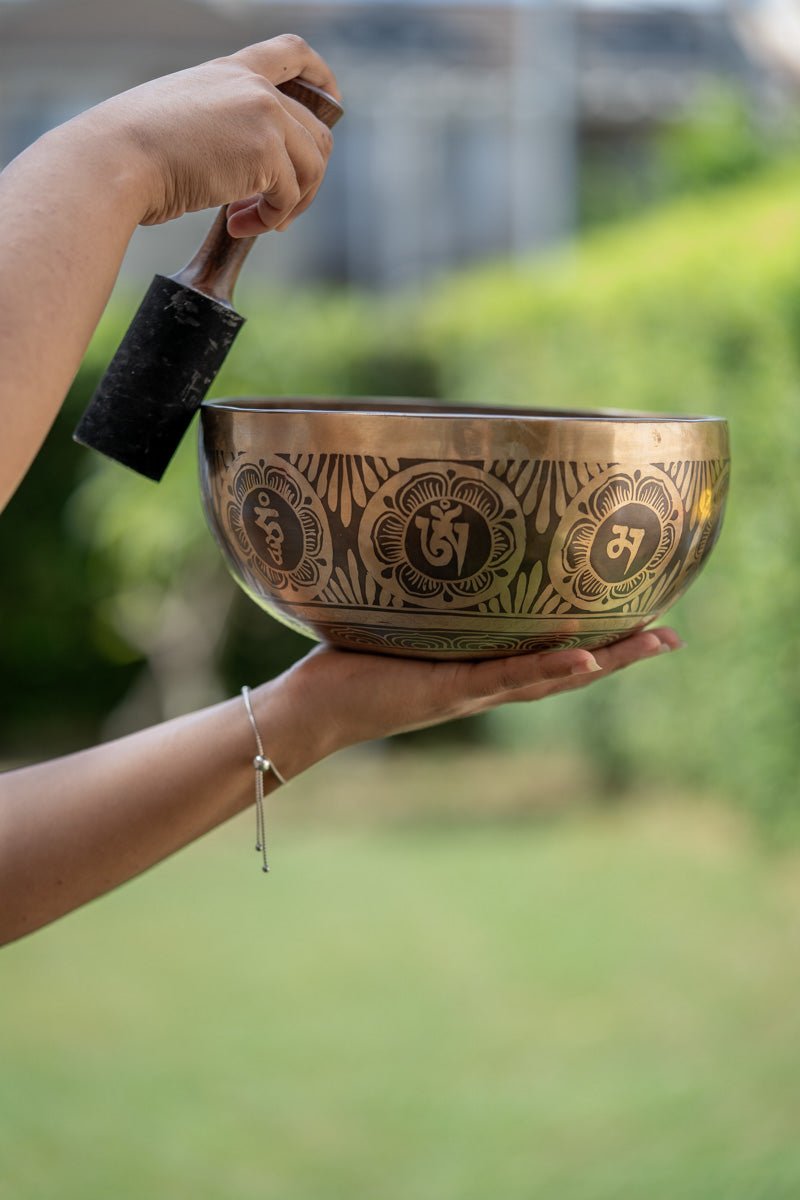 Amitabha Singing Bowl - Image 3