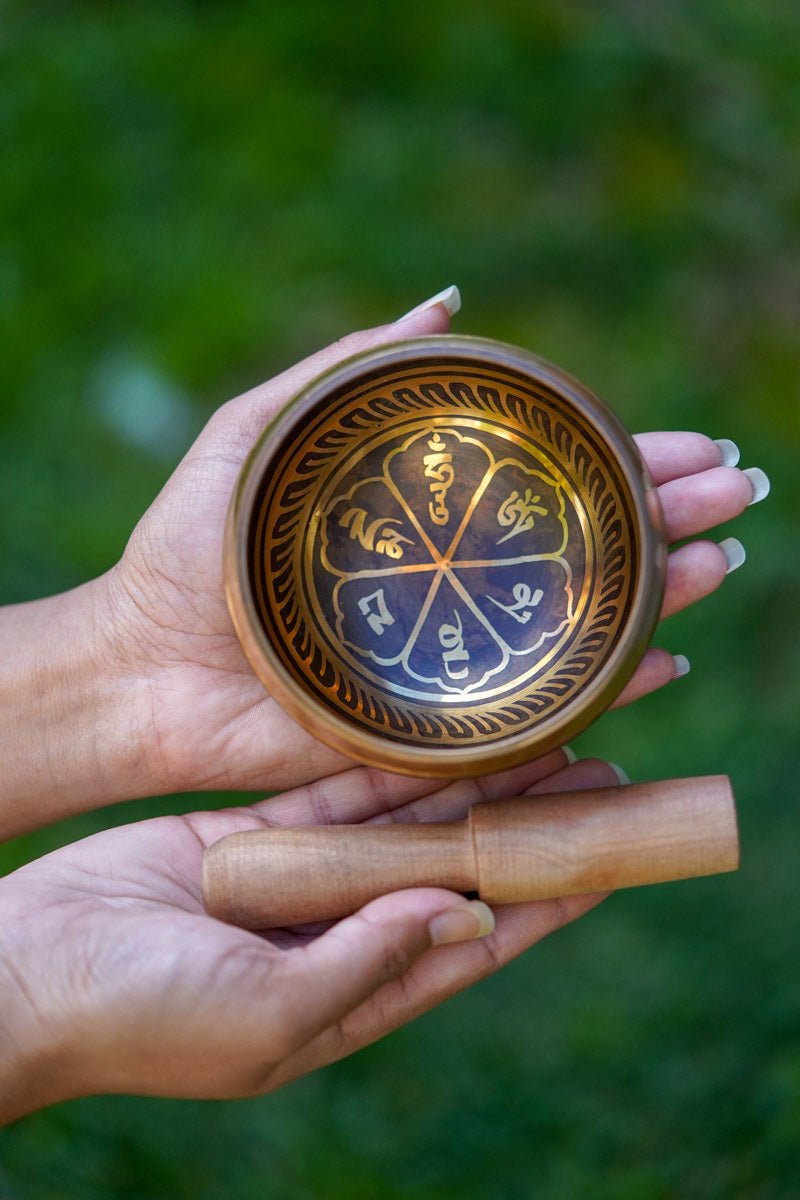 OM Mani Padme Hum Singing Bowl