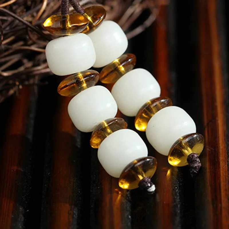 Mythstone White Bodhi Lotus Mala Focus Bracelet - Image 7